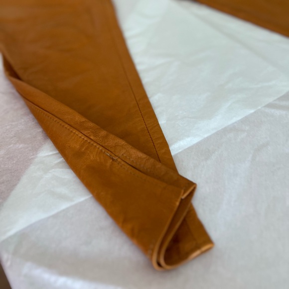 VINTAGE 80s S pleated leather carrot pants camel tan Made in France lined MINT - Picture 13 of 16